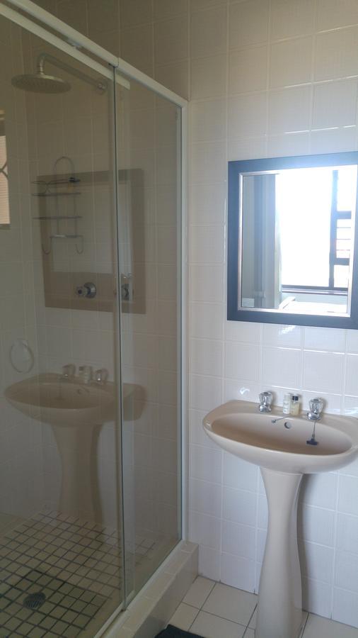 Ocean Tides Villa Kini Bay Buitenkant foto
